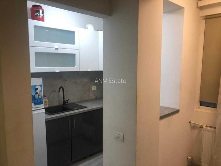 Garsoniera renovata etaj 2 zona Drumul Taberei metrou Favorit