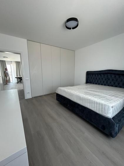 Apartament cu 3 camere complet mobilat, in bloc nou!
