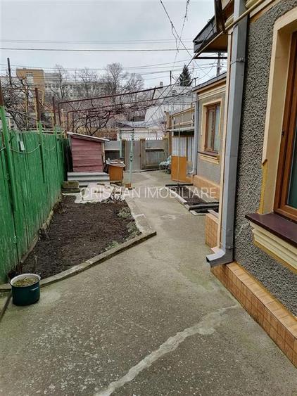 Casa 4 cam zona Bd.Cuza V C.Galati teren 210 mp cu 11 deschidere - 3