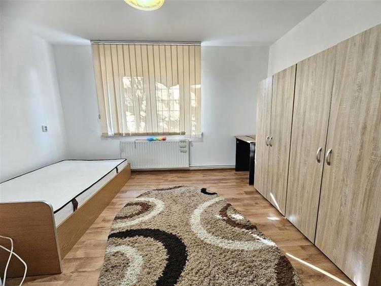 Inchiriere apartament 2 camere zona 7 Noiebrie etaj 1