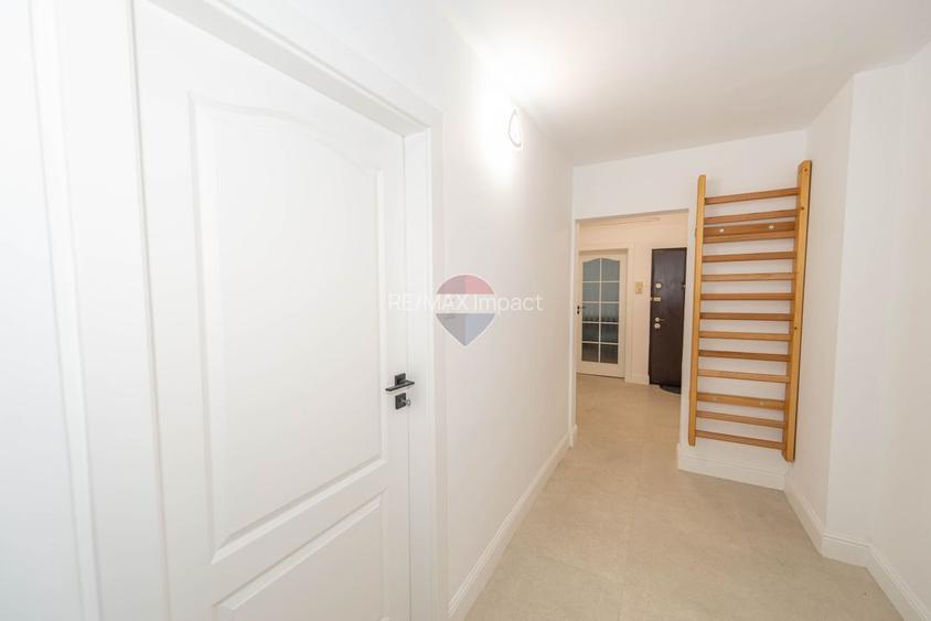 Apartament 3 camere de vanzare, balcon, renovat,  Berceni, sector 4 - 19