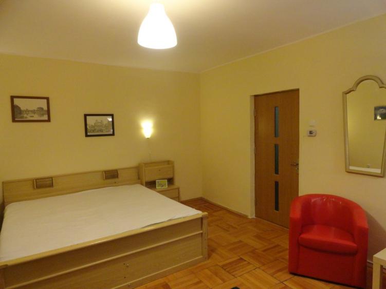 De inchiriat( vanzare)apartament o camera mobilat,RENOVAT zona Dorobanti Braila