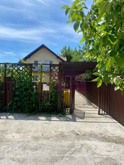 Duplex 4 camere , curte 250 mp, Mogoșoaia