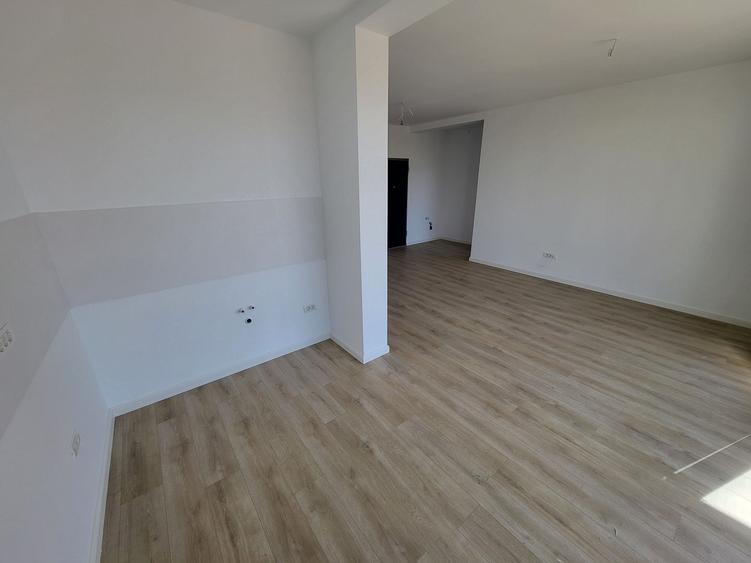 NOU in ORAS. ETAJ 1. Langa FARA COMISION!!!