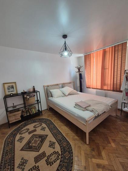 DELFINARIU-FALEZA NORD 3 CAMERE MOBILAT, UTILAT, CENTRALA GAZ 600 EURO