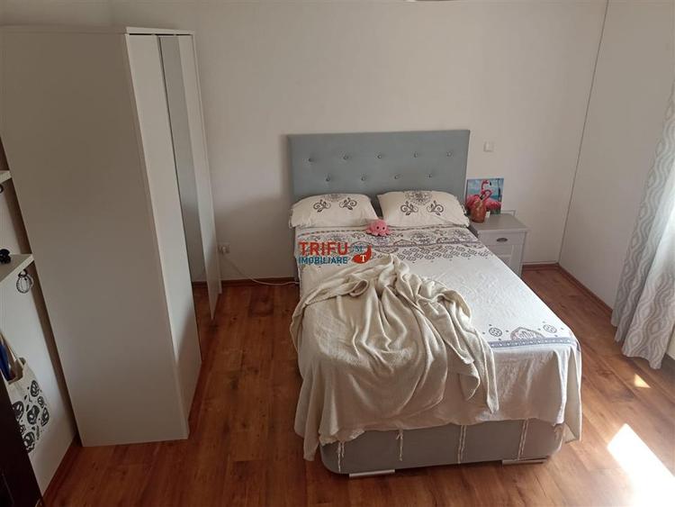 Casa de vanzare 5 camere 560 mp teren Cetate !