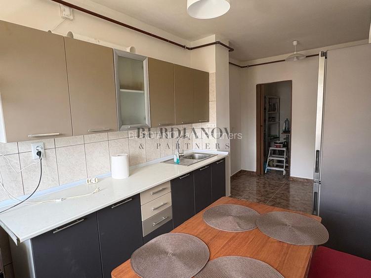 Apartament cu 4 camere  - centrală proprie - Tineretului - Timpuri Noi - 5