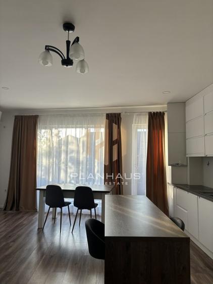 Apartament 2 camere,ultracentral ,etaj 2,zona excelentă