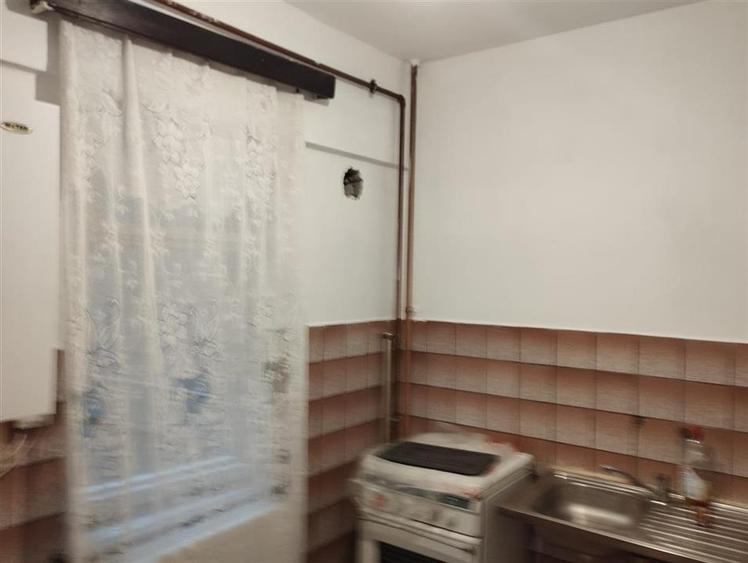 3 camere decomandate Bacau