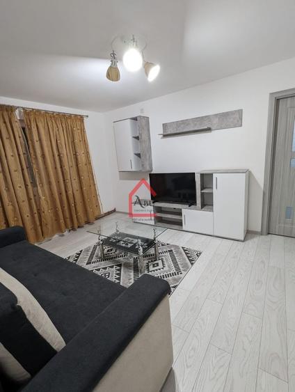 Ap 3 camere | Dacia | renovat complet | AC + CT