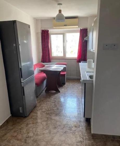Apartament 4 camere Tineretului/Centrala proprie