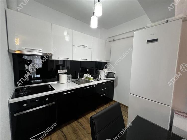Apartament 3 camere 2 balcoane etaj intermediar zona Doamna Stanca