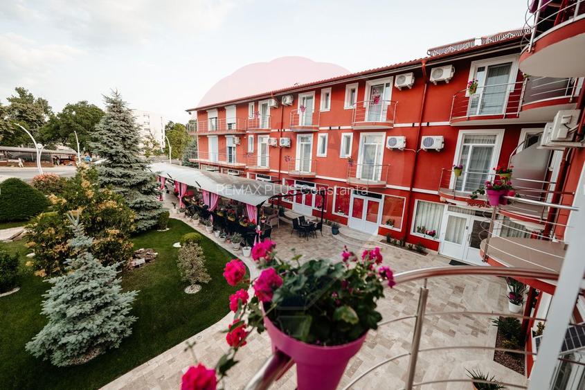 Hotel / Pensiune cu 36 camere de vânzare în Saturn - 3