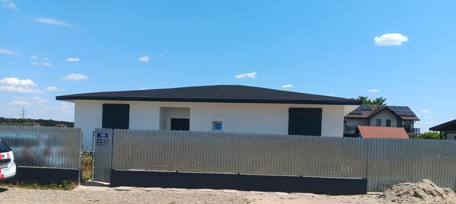 Casă individuală 4 camere, 168 mp, teren 900 mp – Balotesti-Săftica