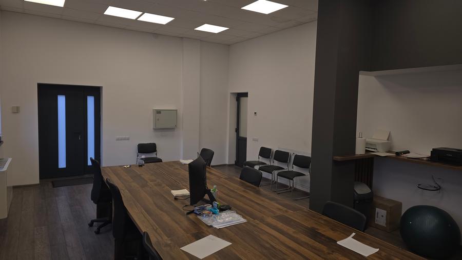Vand spatiu comercial in Deva, zona Cuza-Voda, suprafata construita 125,45 mp,