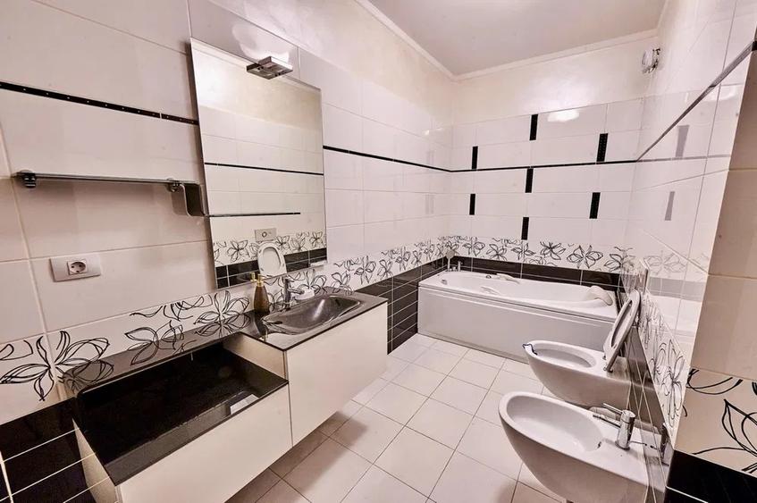De vânzare: Apartament 3 cam. cu vedere la lac si loc parcare– Mamaia