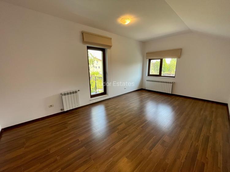 Vila cu Piscina in complex privat -Iancu Nicolae - 11