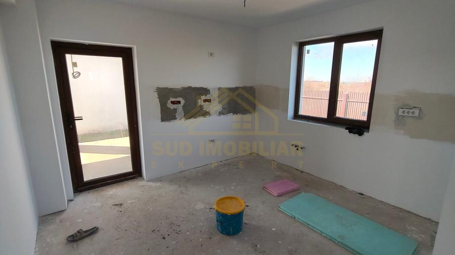 Vila Individuala - 5 Camere - 492 mp teren - Sos. Oltenitei DN 4 / A0