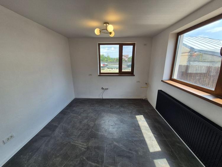 Vila/casa noua: P+M, Banesti-Prahova - 150 mp utili + teren 875 mp!