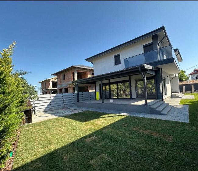 Vilă individuală Corbeanca | design modern, curte amenajată