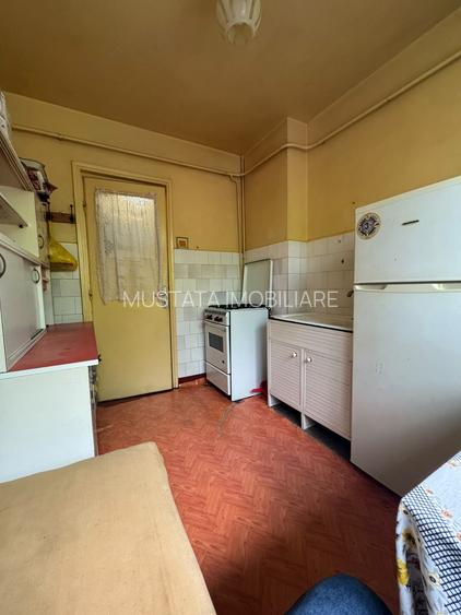 Etaj 1 - Apartament 2 camere Calea Galati, confort 1 semidecomandat. - 3