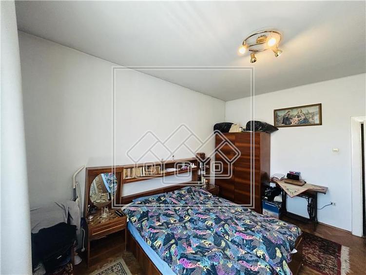 Casa tip duplex, 120 mp utili + teren - Zona Piata Cluj