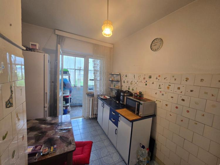 Apartament 4 camere, 90 mp, zona Spitalul Militar
