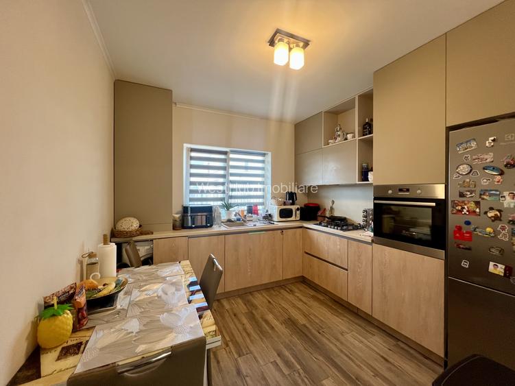 Casa individuala, 3 camere, 82 mp utili, 250 mp teren - Giroc - 8