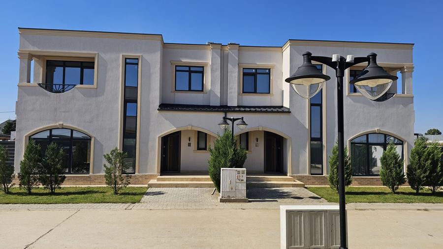 Casa ta verde din comuna Berceni Padurea Craiului.