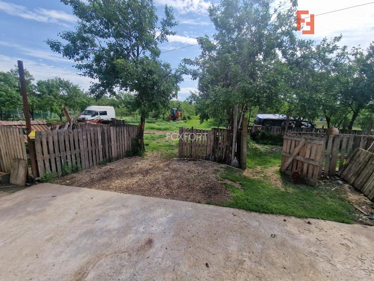 Casa cu 3 camere si teren de 2096 mp in Ianova - 7