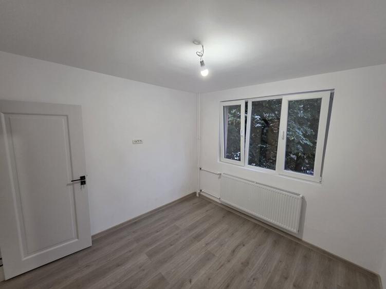 Basarabia, 5 minute metrou Costin Georgian pe Intrarea Muncii nr. 2 renovat