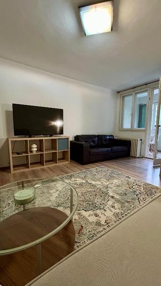 Garsoniera de inchiriat, zona Favorit, direct proprietar
