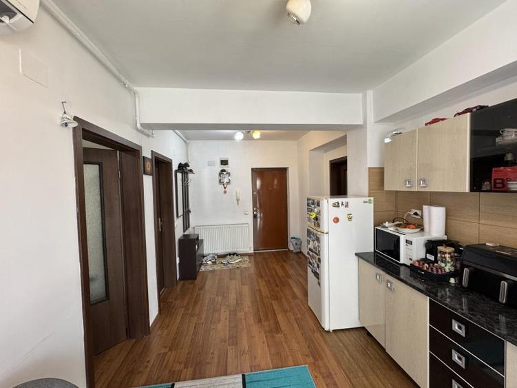 Apartament 2 camere, decomandat, Buna Ziua, mobilat, parcare