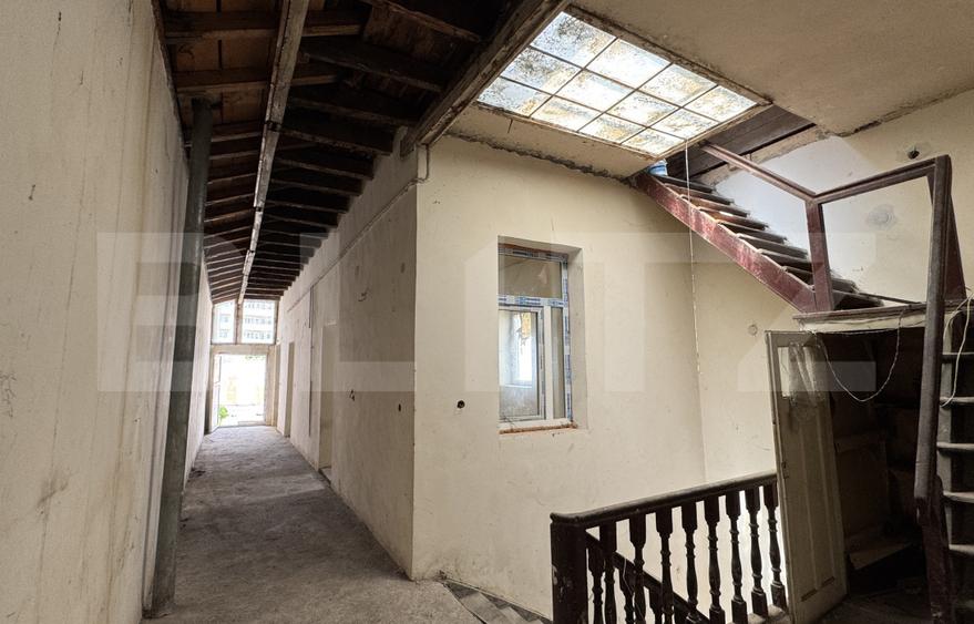 Casă S + P + E, 329 mp, cu spațiu comercial, teren 339 mp, zona Unirii