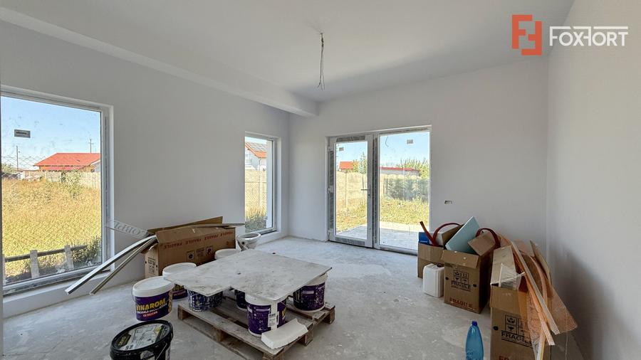 Duplex cu 5 camere, teren de 365 mp - Sanandrei