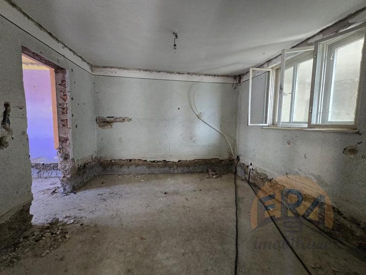 Oportunitate | Teren 700mp + Casa renovabila | zona Gara Mare