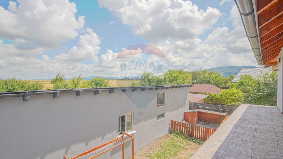 Casă cu panorama spectaculoasa in Sacele - 44