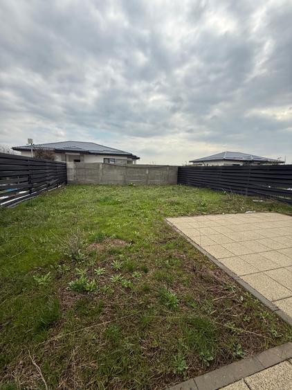 Vila 4 camere curte Corbeanca, Complex rezidential inchis cu piscina proprie