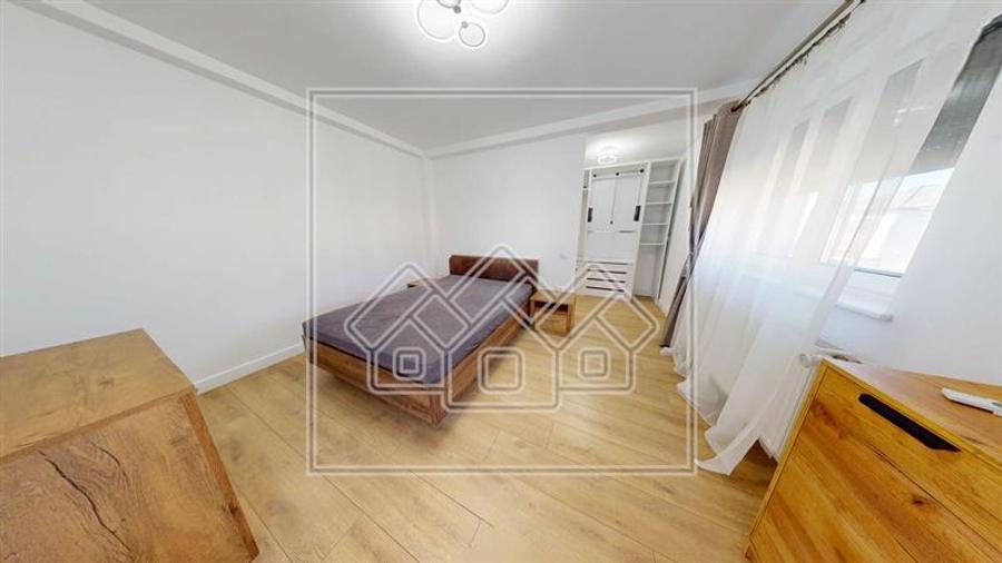 Casa de vanzare, facilitati smart, 3 camere, 2 bai, predare la cheie