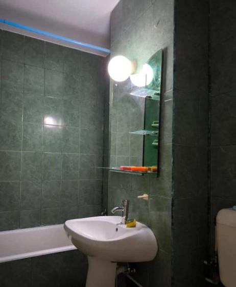 Închiriere Apartament 3 camere în Drumul Taberei, DECOMANDAT, PET FRIENDLY