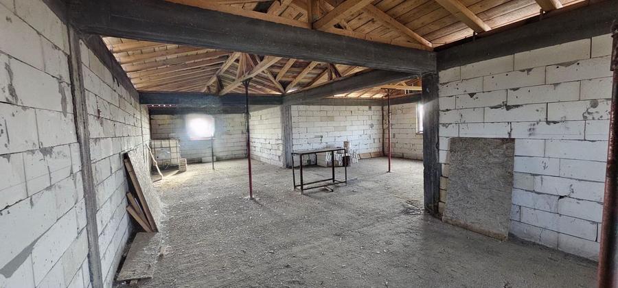 Casa la rosu Bariera Traian, teren 896 mp, COMISION 0%