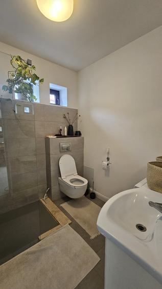 Dorobanti - etaj vila, total 3 proprietari, singur pe nivel, terasa 25 mp