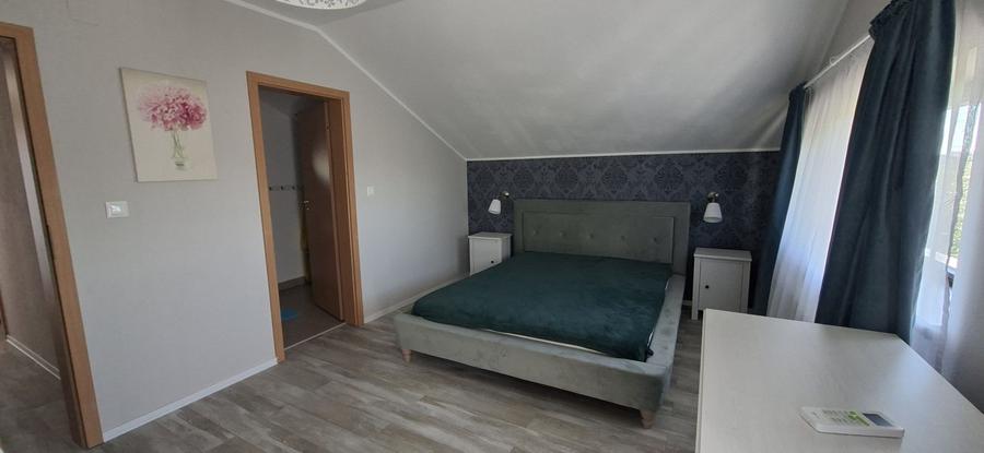 Casă de închiriat în Dumbravita – 3 dormitoare si garaj