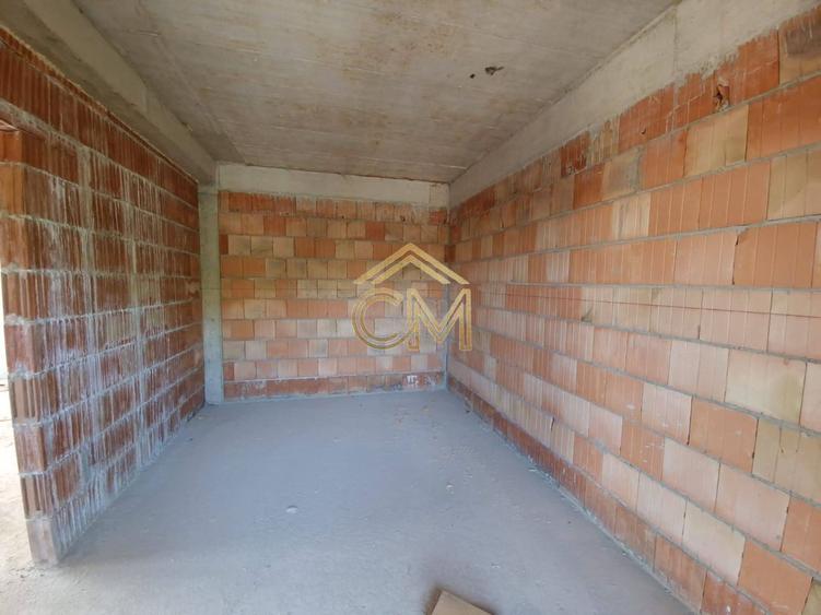 Apartament 3 Camere- 66,5 MPU-Parter-Terasa-Parcare