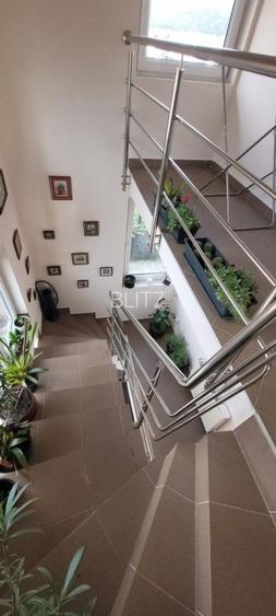 Casa 5 camere, RATE, 3 bai, 171mp utili + pod, gradina 160 mp, zona Tera - 10