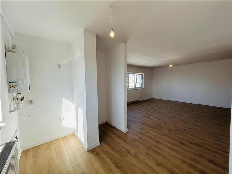 Apartament 3 camere | 65 mp + balcon | Parcare inclusa | Selimbar