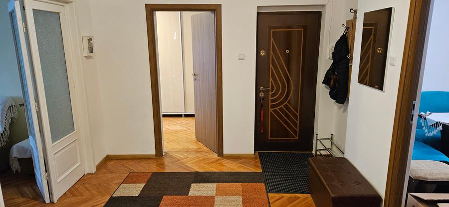 Inchiriez apartament cu 4 camere decomandat in Deva, zona Kogalniceanu et 3