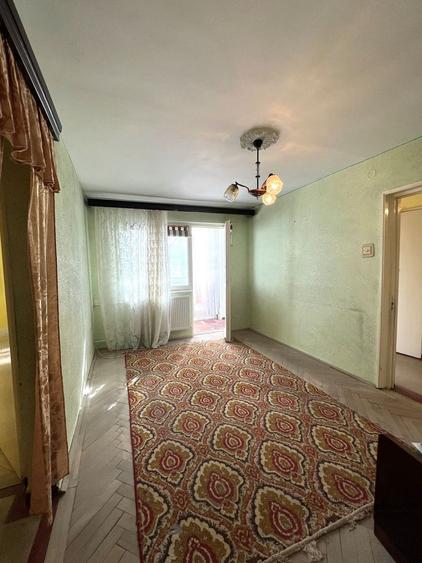 🏡 Apartament 2 camere, etaj 3, stradal – zonă excelentă Micro 40