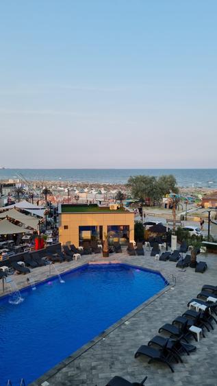 Apartament 2 camere, decomandat, 60mp Alezzi, vedere la mare si piscina