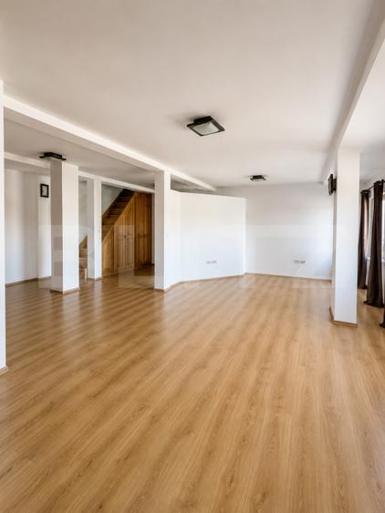 Apartament 4 camere , 143 mp, zona Mihai Eminescu